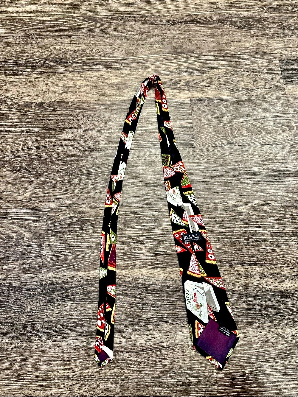 Vintage 1990 Nicole Miller Pizza Novelty Print 100% Silk Men’s Tie Black - Picture 2 of 4
